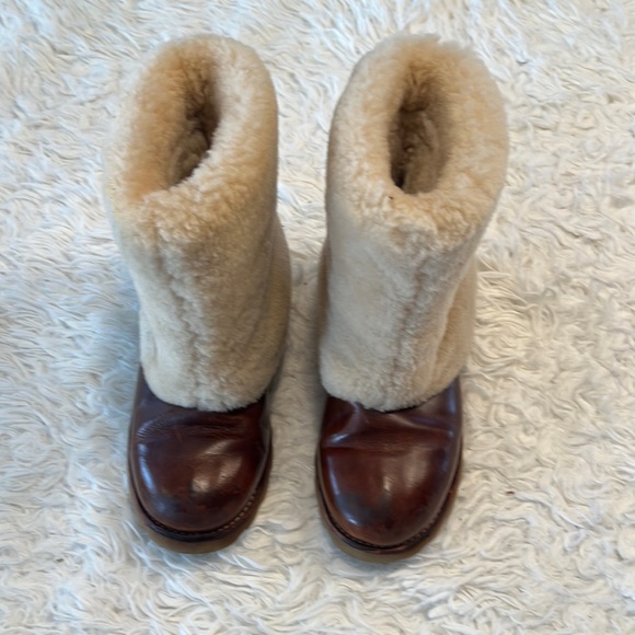UGG Shoes - UGG Boots - Size 7